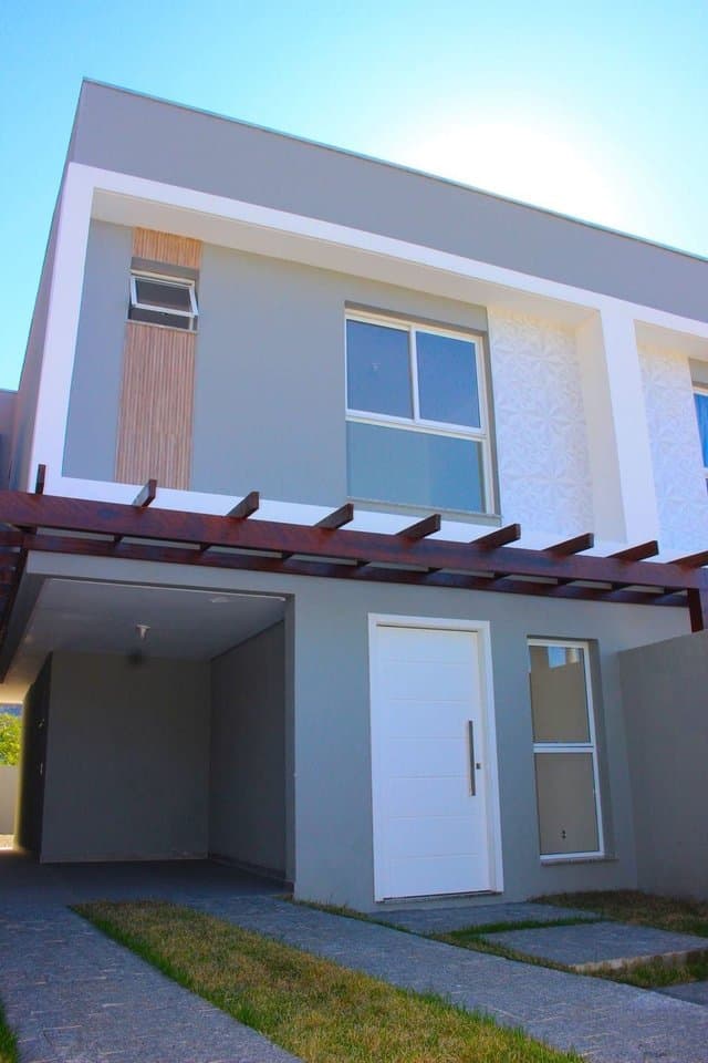 Foto 1 de Sobrado 1 suíte + 2 dorms à venda · Espinheiros, Itajaí · 109 m² · SO0070