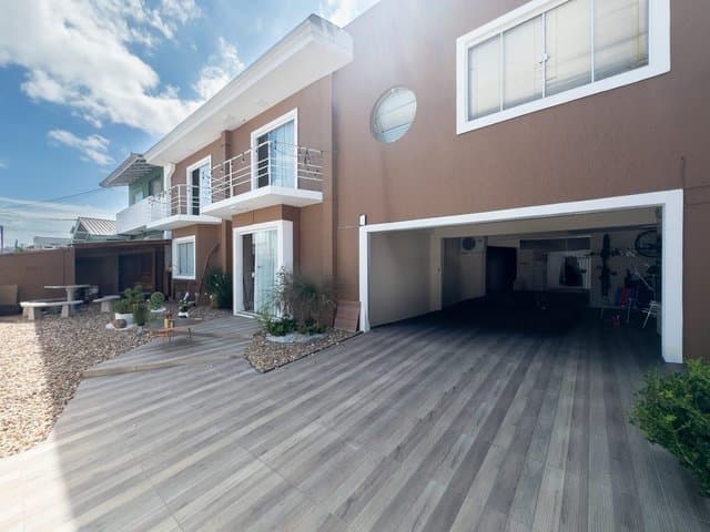 Foto 1 de Casa 1 suíte + 2 dorms à venda · São João, Itajaí · 300 m²
