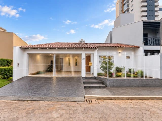 Foto 1 de Casa para venda e locação, Fazendinha, Itajaí, SC