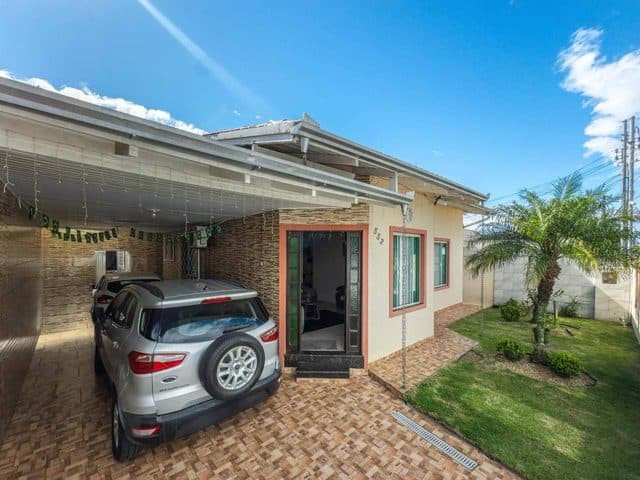 Foto 1 de Casa 2 suítes + 3 dorms à venda · São Vicente, Itajaí