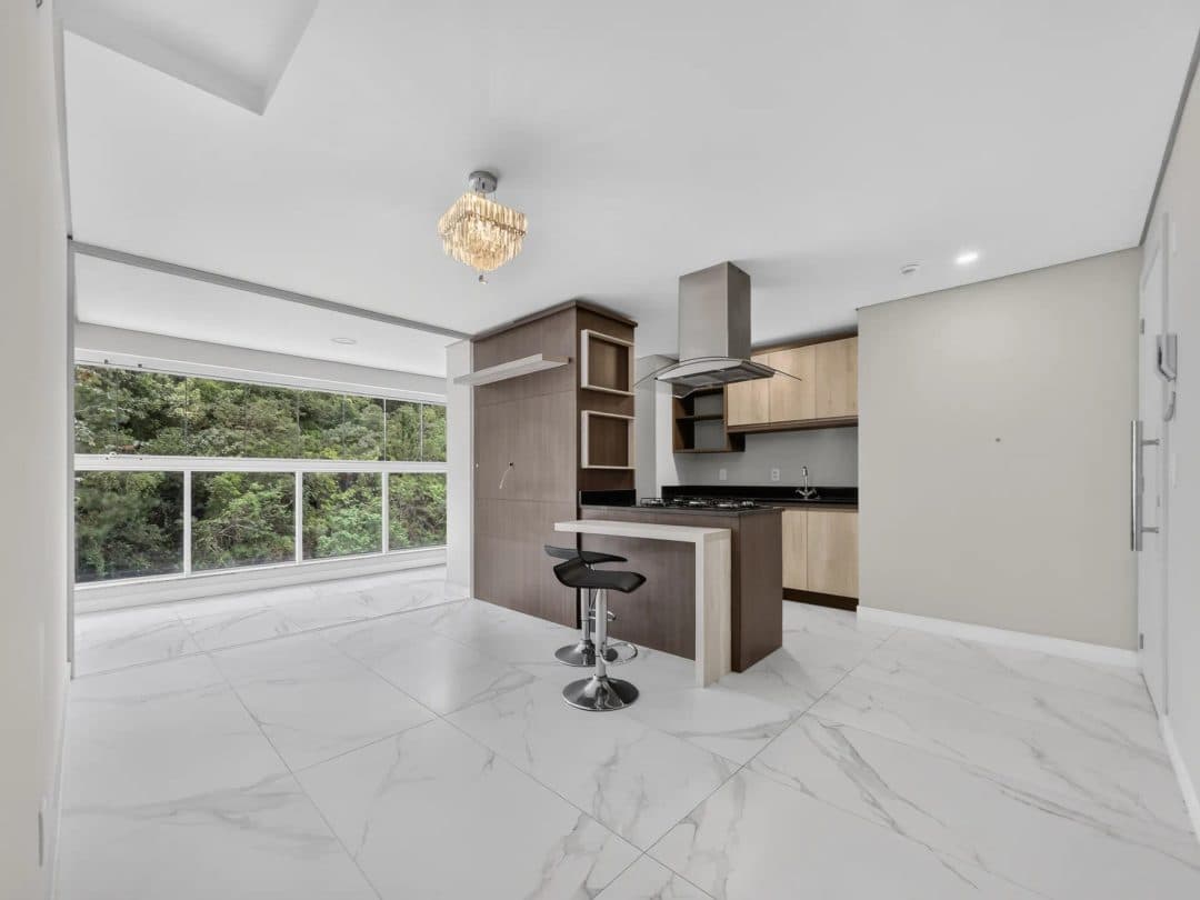 Foto 1 de Apartamento para locação com 2 suítes , Centro, Itajaí, SC